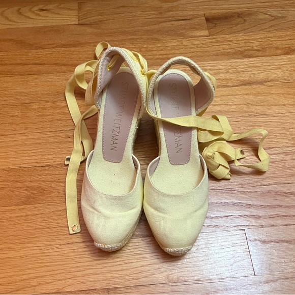 Stuart Weitzman Marguerita Wedge Pale Yellow size 7 - Picture 2 of 4